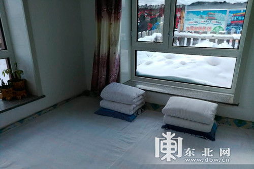 本网记者最新体验式采访 雪乡人将心注入擦亮服务