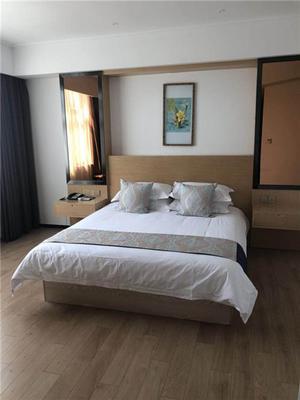 悦星大酒店 热情服务与便捷住宿预订,融合中型餐馆的温馨体验